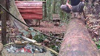 Full of process and skill of making shelter from tree bark