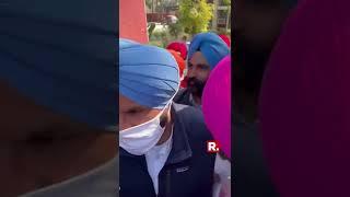 Punjab Elections: Unexpected Face-to-Face Encounter between Rivals Bikram Majithia & Sidhu | #Shorts