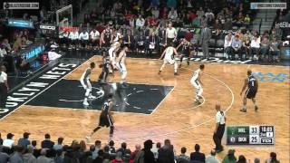 Giannis three point line to dunk in 2 steps, fakes out defender