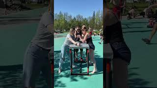 Женский любительский армрестлинг #armwrestling #kingofthetable #eastvswest