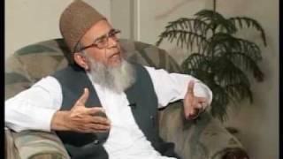 Munawer Hassan of jamat e islami in Trouble, loses temperament part 1