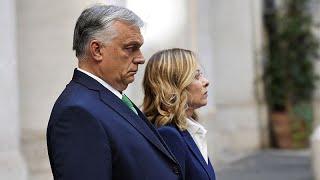 Bruxelas critica Itália, Hungria e Eslováquia por declínio do Estado de direito