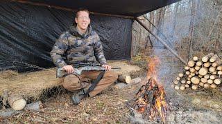 Bushcraft Camping with Coyotes & Hunting My Dinner