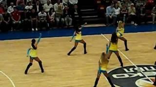 Moscow cheerleaders performance at a basketball game video #1