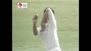 Azhar Mehmood uprooted the stumps of Saba Karim | Sahara Cup 1997