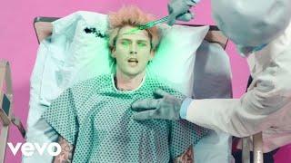 Machine Gun Kelly - concert for aliens (Official Music Video)