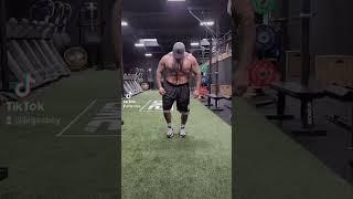 300 POUNDS DOING FLYING PUSH-UPS!