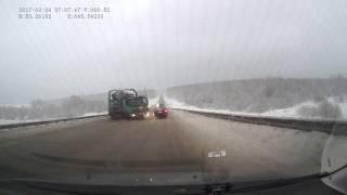 М5 недалеко от Пензы. Повезло. Будьте осторожны на дороге.