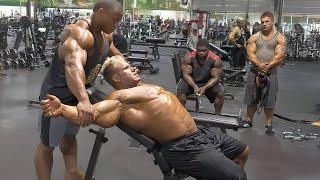 THE STRONGEST BODYBUILDER EVER - LOOKS LIKE A MASS MONSTER - JAY CUTLER