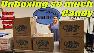 Unboxing so much Candy and Giant Lollypops I also give you a discount on Toys today!