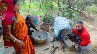 আলু দিয়ে শোল মাছের ঝোল তার সাথে বাড়ির আলু শাক ভাজা |