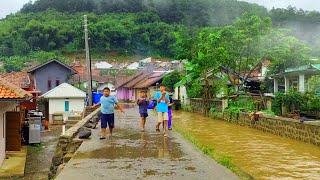 Heboh, Desa Indah Air Curcor Dimana mana, Suasana Hari ini di Sumedang Selatan, Pedesaan Jawa Barat