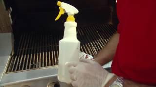 Here's How You Clean a Grill Using Vinegar and Aluminum Foil