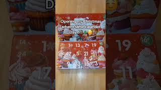 Opening my Christmas slime advent calendar Day 6!