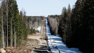 Finland to extend closure of Russian border over migrant influx