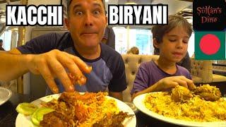 We Tried DHAKA´S Most FAMOUS KACCHI BIRYANI  বিদেশীরা বিরিয়ানি ট্রাই করে