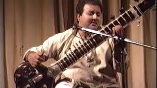 Ustad Shujaat Khan & Enayet Hussain Khan Raga:  Yeman Kalyan 1 of 2