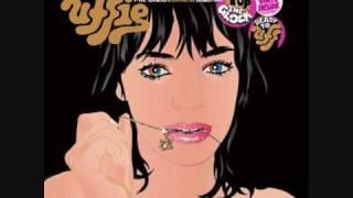 Uffie - Pop The Glock