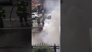 Машина сгорела дотла #yankeebulochka #америка #сша #automobile #янкибулочка #иммиграция #newyork