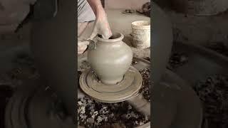 self flower vase Pottery making