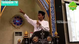 Hukum Memasang Hiasan Dinding Kaligrafi | Ust. Abdul Shomad, Lc