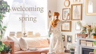 welcoming spring  a springtime reset vlog // cleaning, organizing & making a spring bucketlist