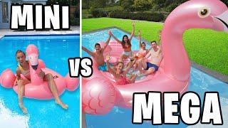 MINI vs MEGA FLOATIE ZWEMBAD CHALLENGE! *Grootste Floatie Ter Wereld!* #332