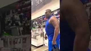 Crip Mac walking threw slauson swap meet | Dissing All Hoovers #explorepage