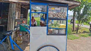 FOUND RURAL MEATBALLS ON THE EDGE OF THE RICE FIELDS, THE PRICE IS NOT GUARANTEED TO BE CHEAP