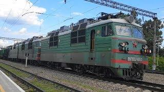 Электровоз ВЛ80С-1658/1657Б с грузовым поездом