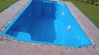 Swimming pool and jacuzzi in one fiberglass swimming pool