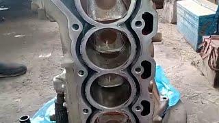 Toyota engine piston replacement