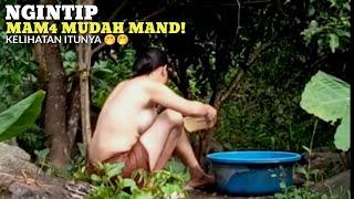 Bikin gak tahan | ngintip mama muda mandi bugil | lagi bersih-bersih