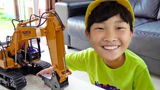 Yejun Playing Car Toys and Excavator Truck Unboxing