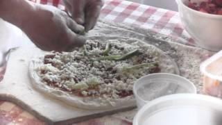 Making farm to mouth pizza at Hartshorn Farm