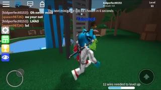 Playing ROBLOX games live!