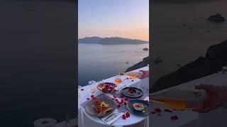 Romantic dinner in Santorini! TikTok momentsofgregory