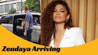 Zendaya arriving... | zendaya | updates | news |