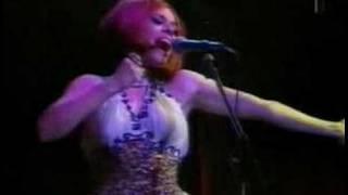 Deee-Lite - Groove is in the Heart (Live in Roskilde 1991)