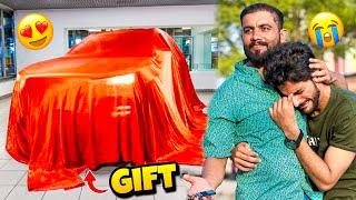 USAMA NE LAND CRUISER V8 KA SURPRISE GIFT DE DIA  | MISHKAT KHAN VLOG!!!