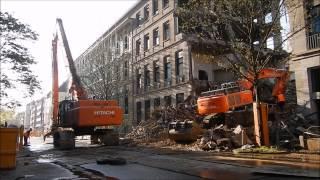 Bagger Zaxis 470 longfront Abriss WestLB Düsseldorf noch am Fürstenwall  aufräumen