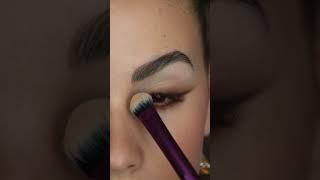 Eye-liner tutorial #makeuptutorial #espressomakeup #eyeliner #eyelinertutorial