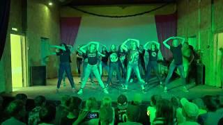 CL - ‘HELLO BITCHES’ DANCE PERFORMANCE - Russian girls dance