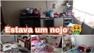 Estava um nojo/Faxina pesada na casa/Motivação de limpeza/ Paty Araujo