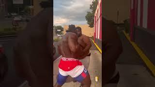 Bodybuilder catches over weight client!! Eating sloppy #shorts