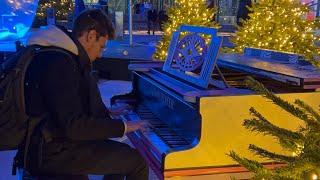 Piano-Weihnachten am Potsdamer Platz – Public Grand Piano