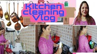 How to keep a small kitchen clean || My cleaning routine