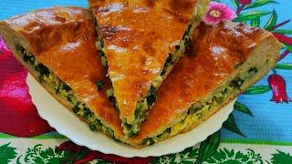 Татарский пирог с зелёным луком и яйцом. Очень вкусно.