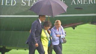 What Happens When Only President Obama Has an Umbrella?