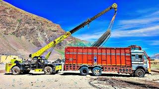 Finally Unloading our Tralla At Zanaskar Ladakh ️ #rajawaseemvlog